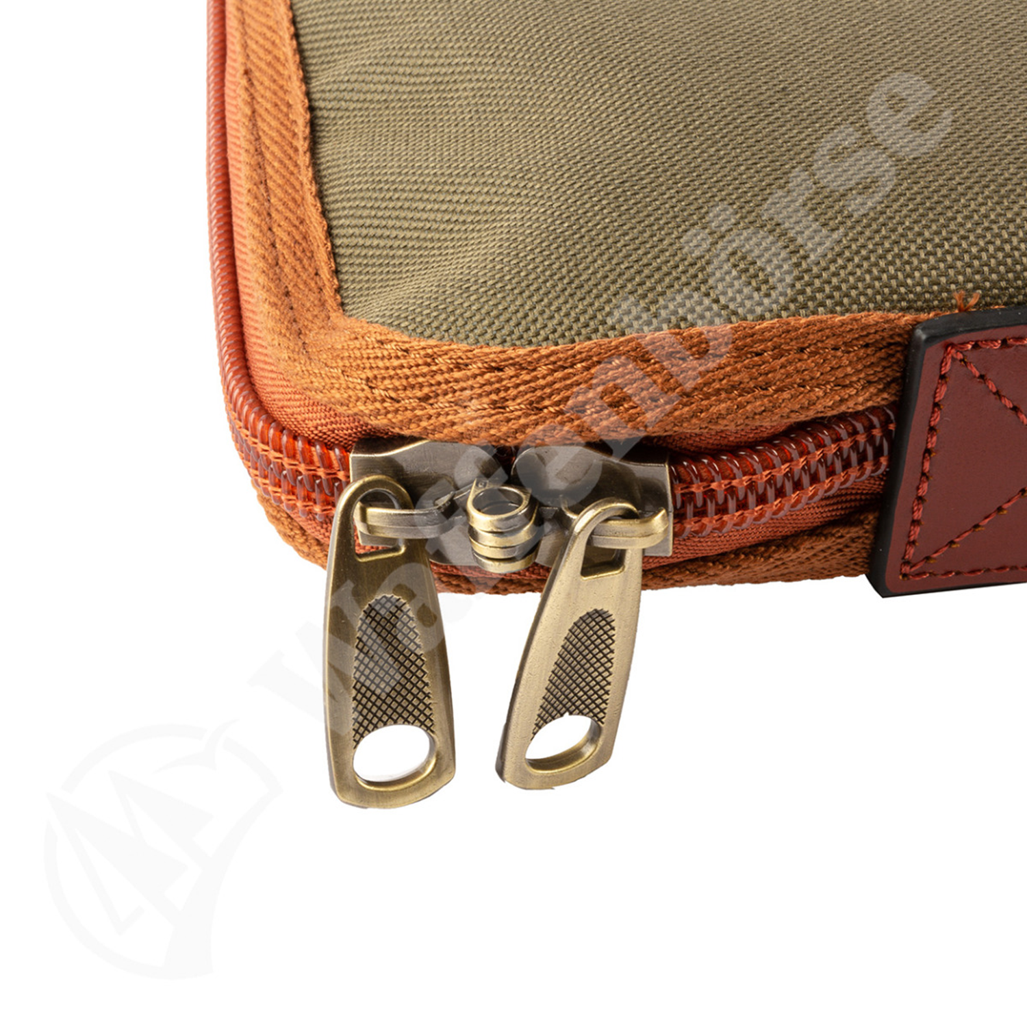 AKAH Kofferfutteral 132cm Grün